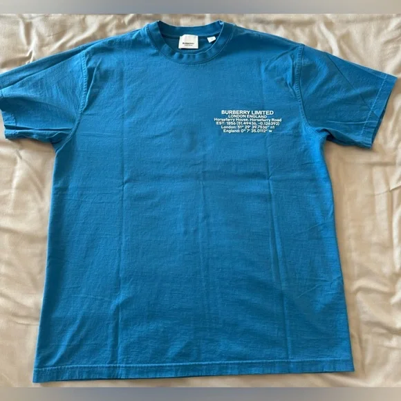 BURBERRY location print Tshirt